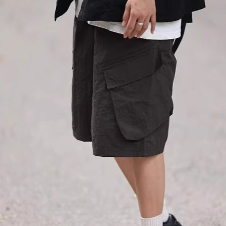 Men Low-Rise Cargo Shorts