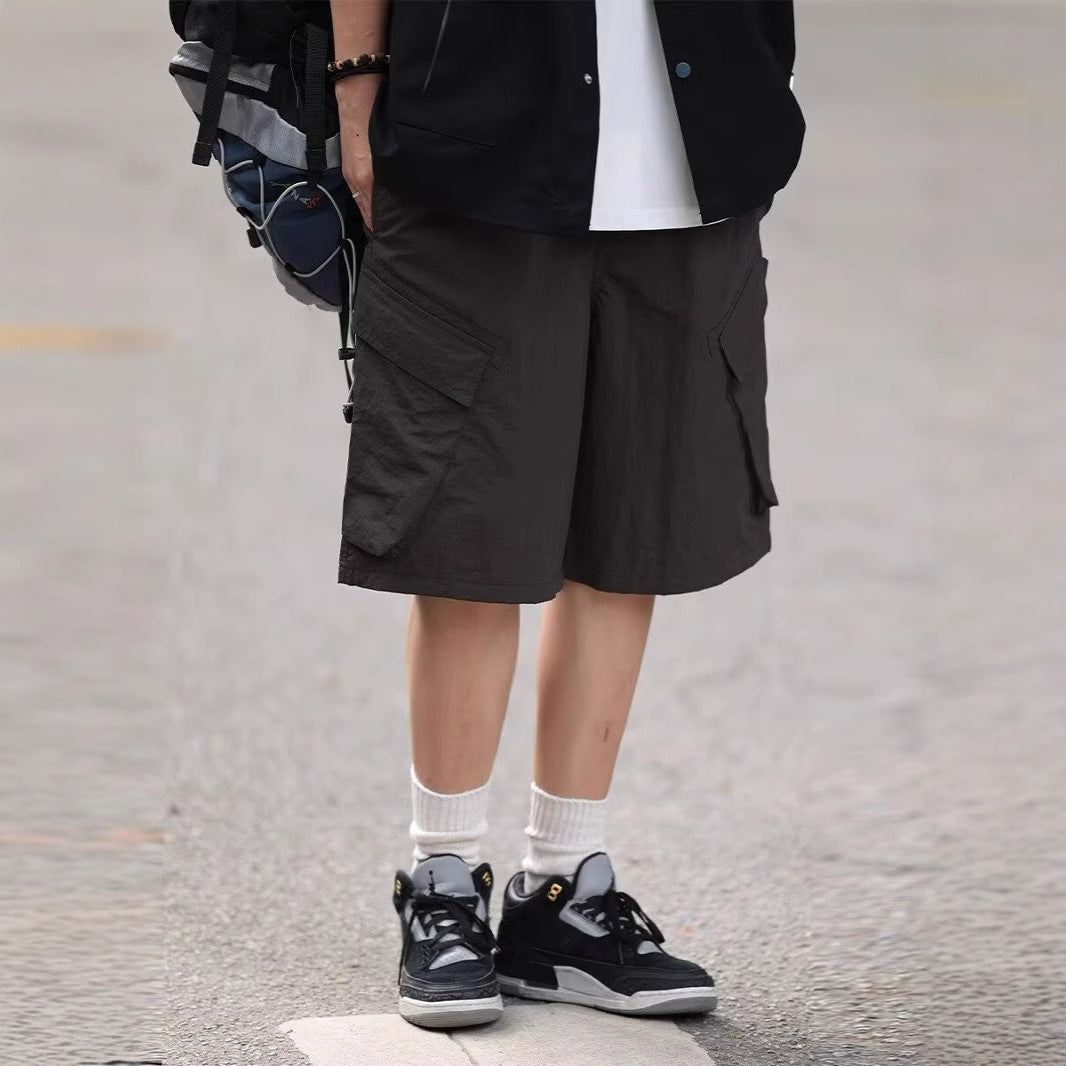 Men Low-Rise Cargo Shorts
