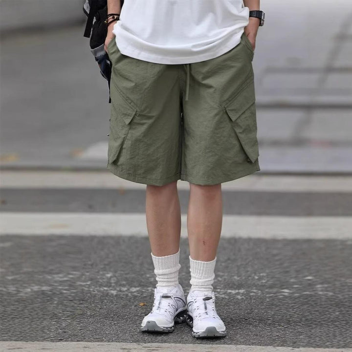 Men Rapid-Dry Low-Rise Cargos Shorts