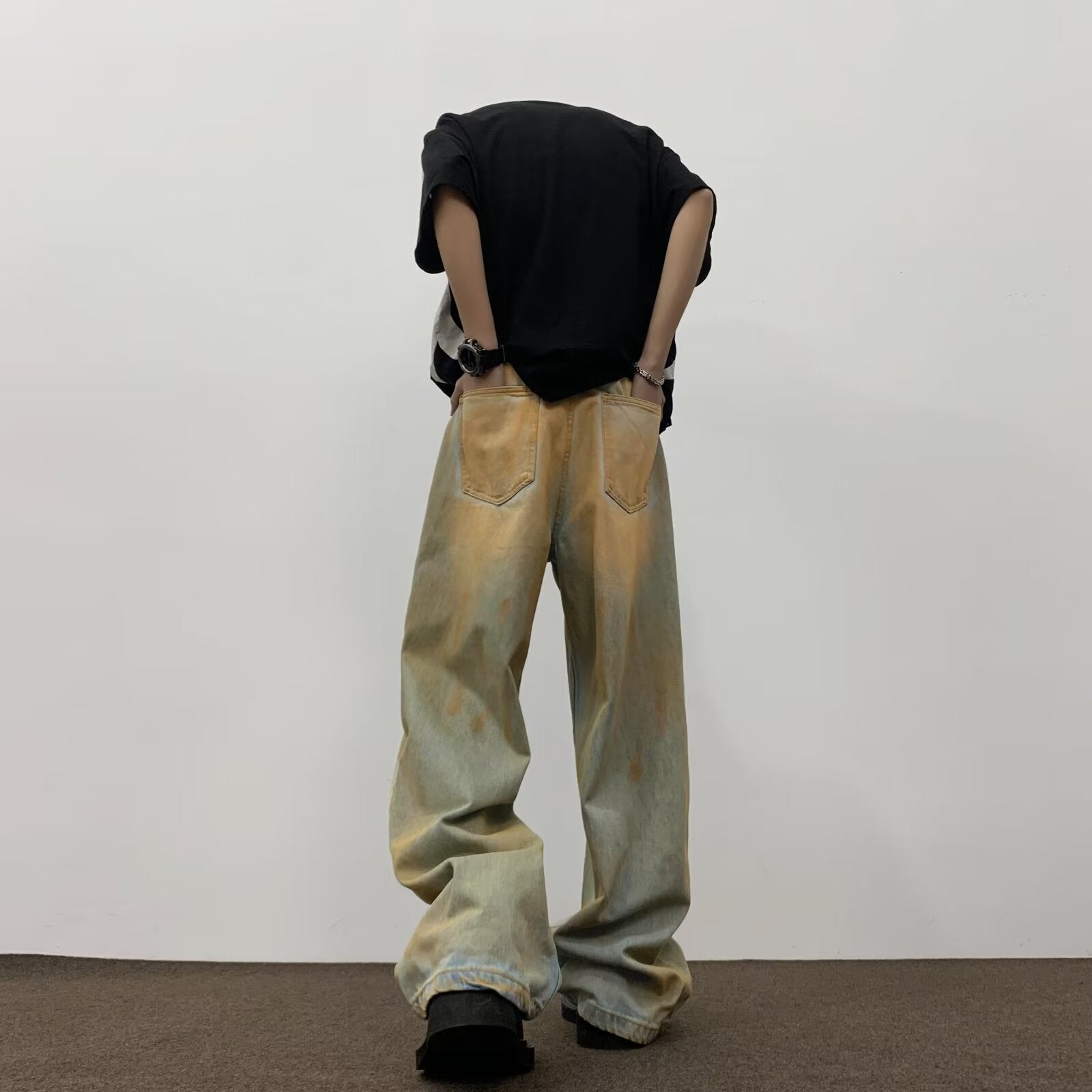 Men Relaxed Fit Light Fade Jeans