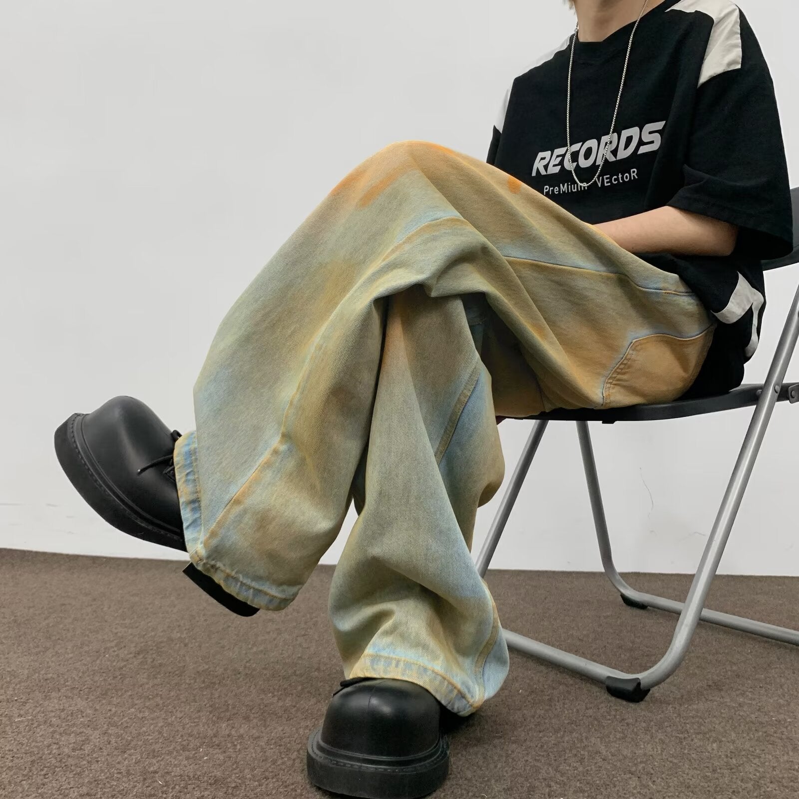 Men Relaxed Fit Light Fade Jeans