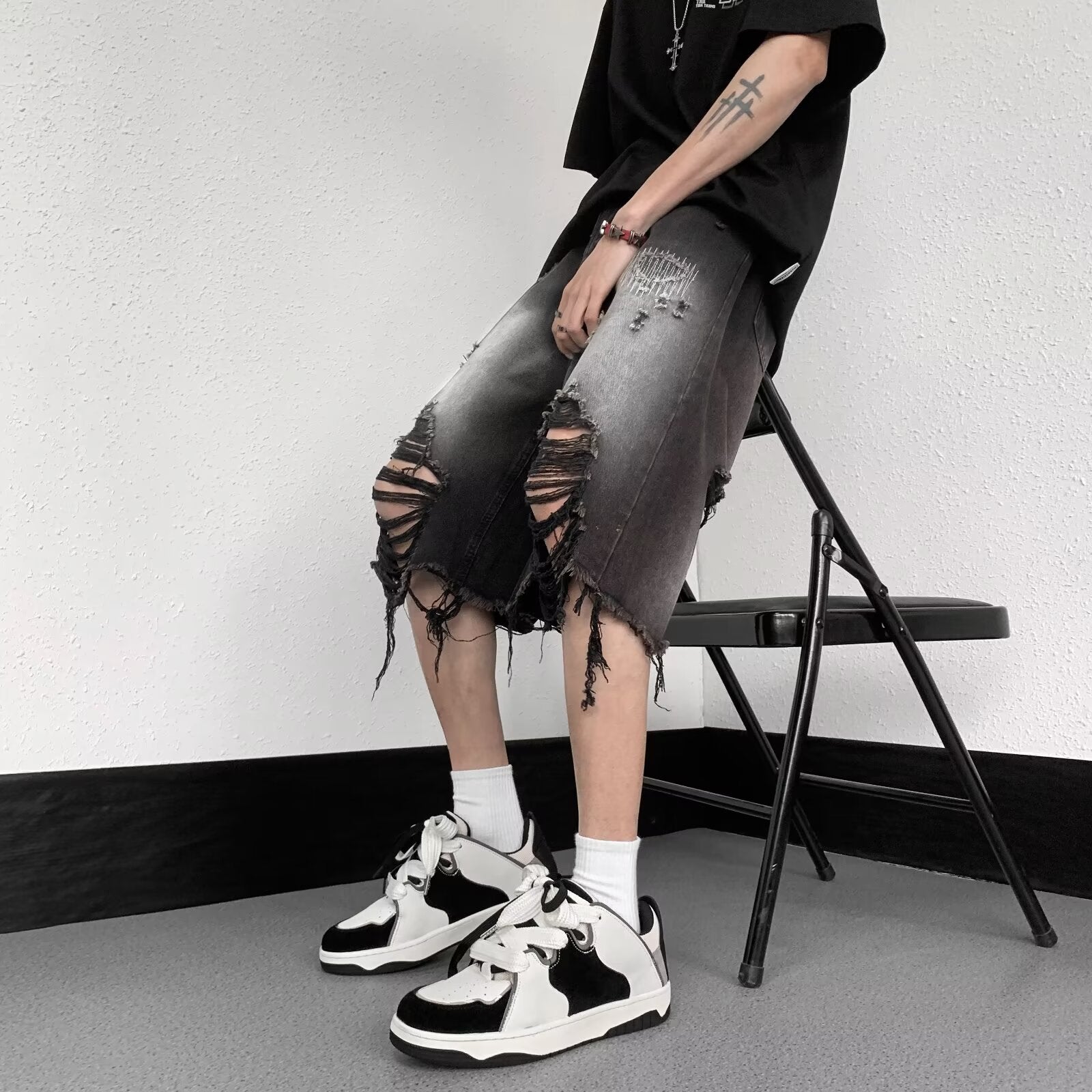 Men Relaxed Fit Light Fade Jeans