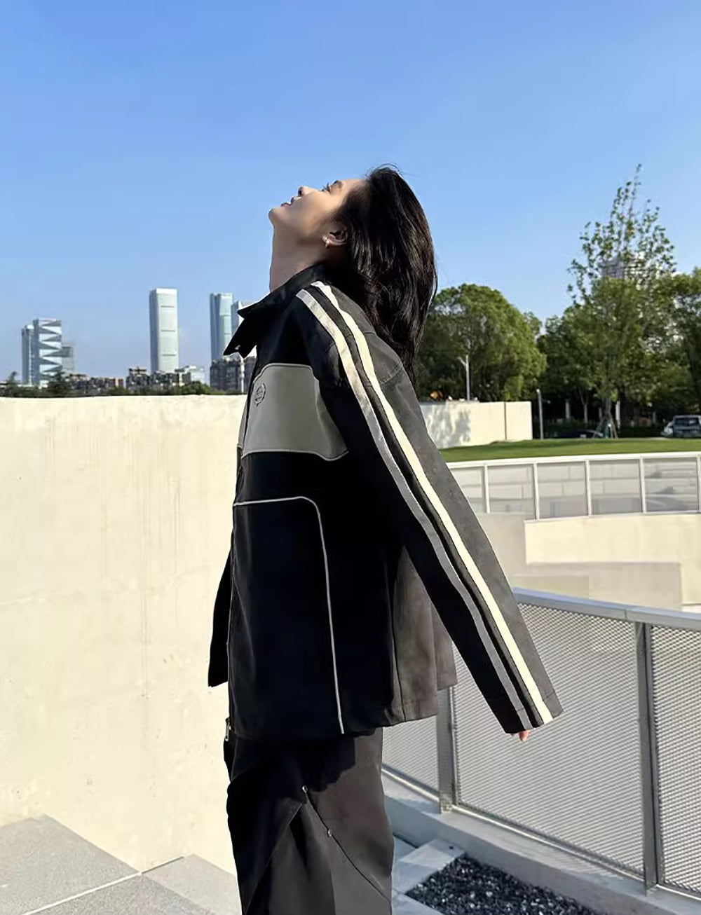 Women Regular Colourblocked Jacket