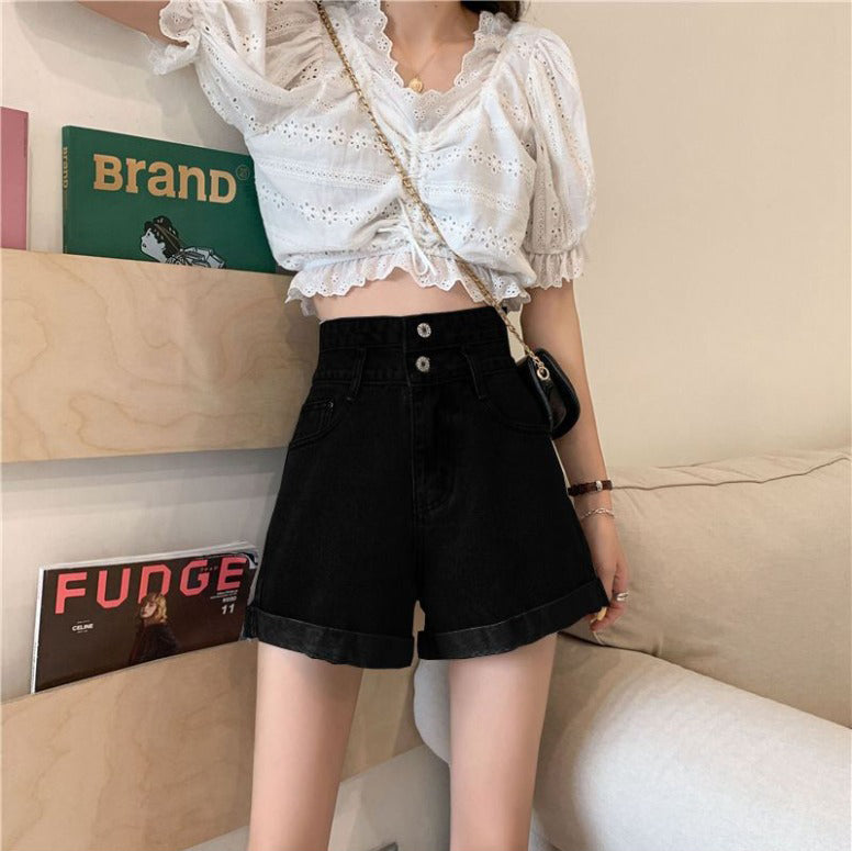 Women Solid  Mid-Rise Shorts