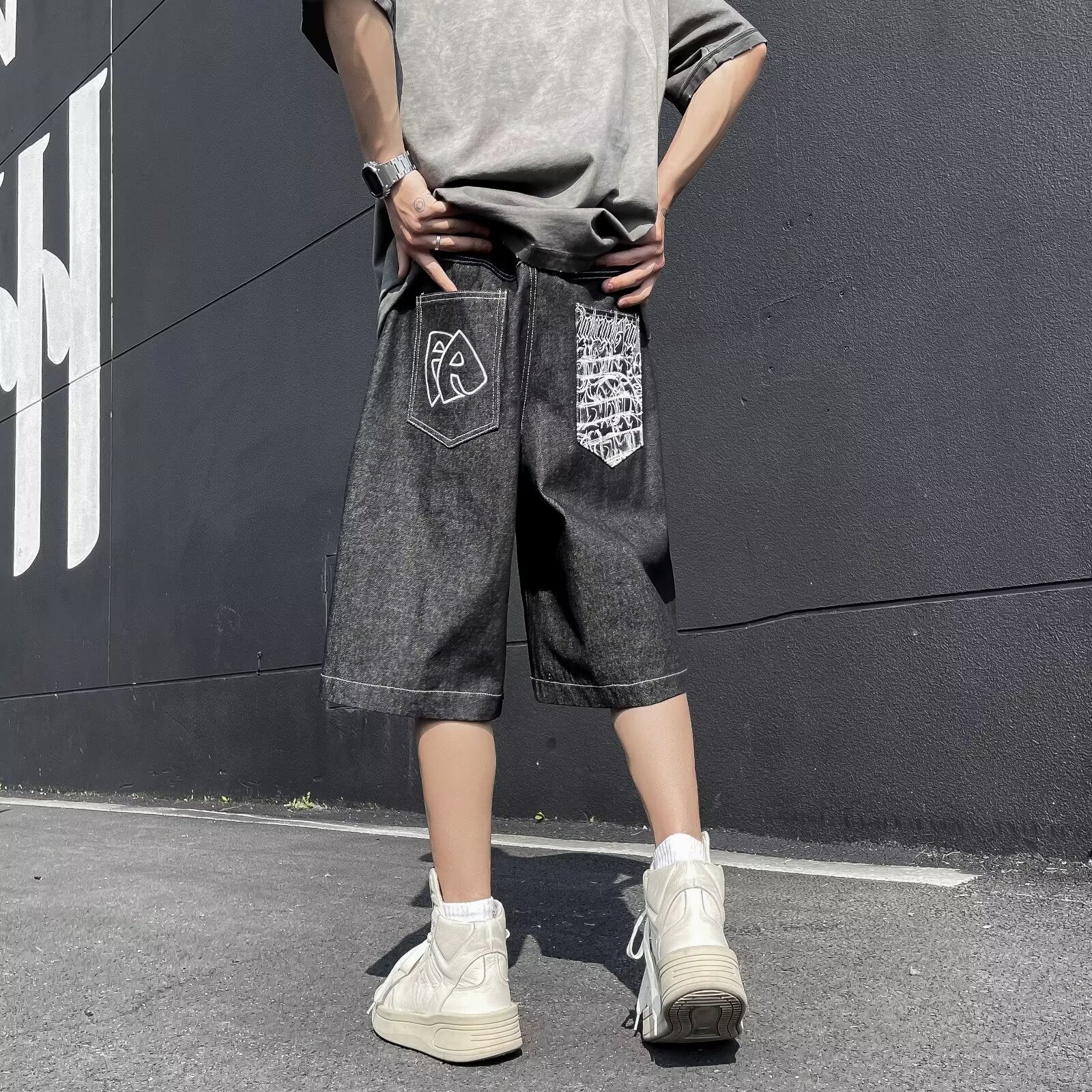 Men Loose Fit Shorts
