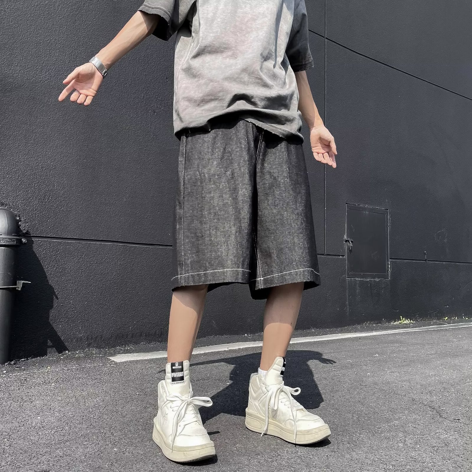 Men Loose Fit Shorts