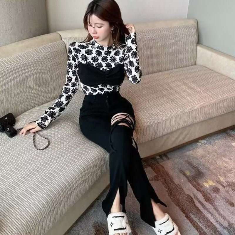 Women Skinny Fit Mildly Distressed Light Fade Jeans