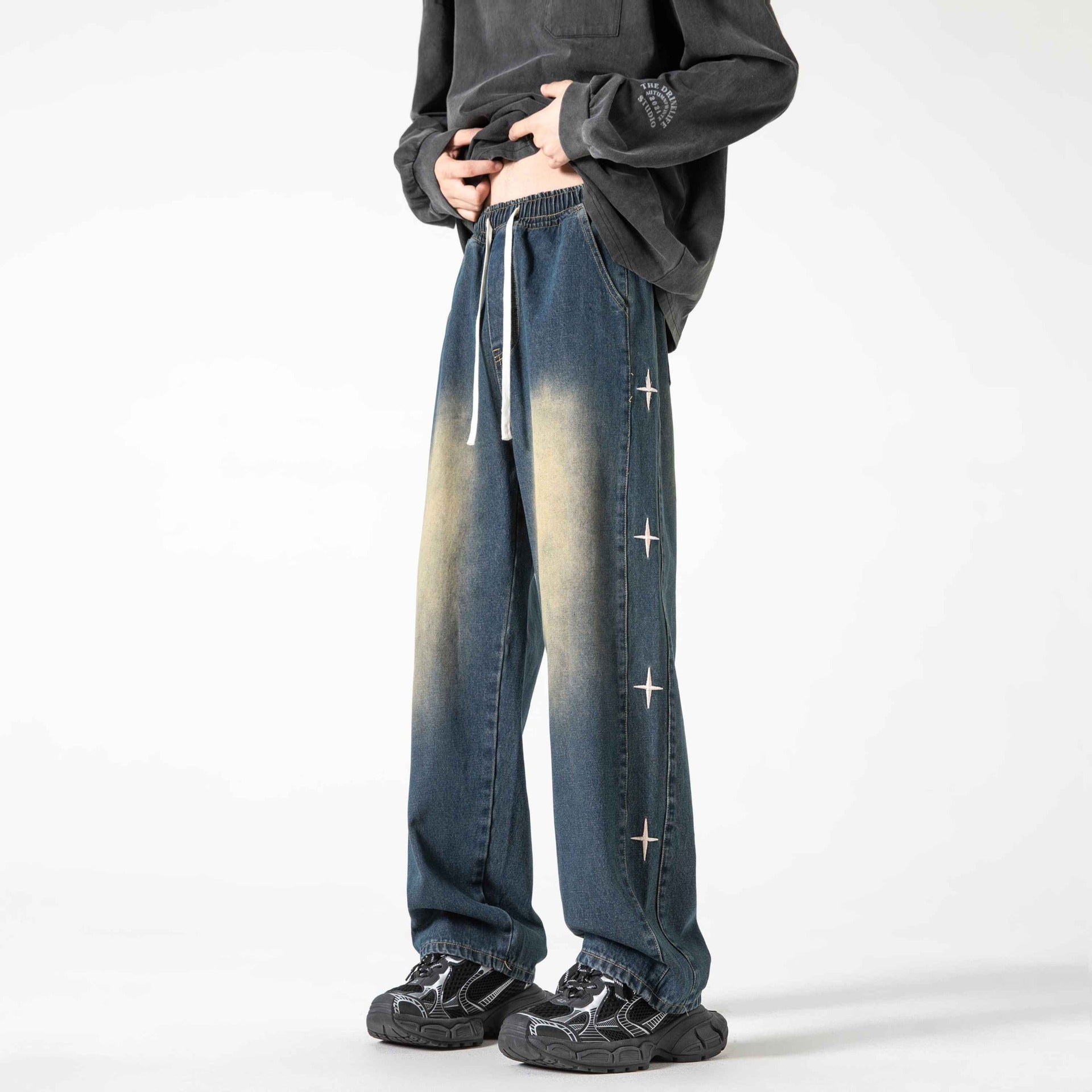 Men Straight Fit Mid-Rise Jeans