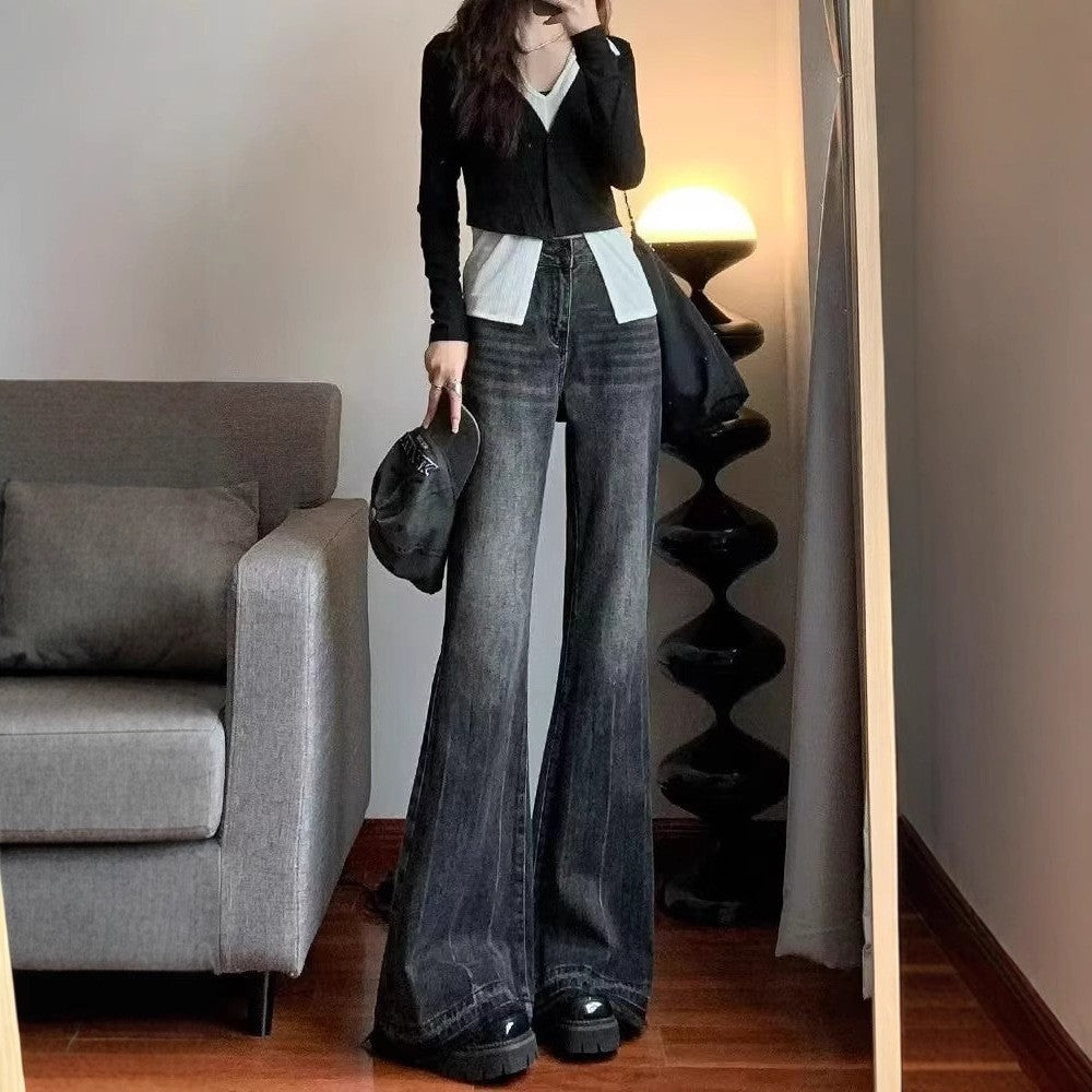 Women Bootcut Light Fade Mid-Rise Jeans
