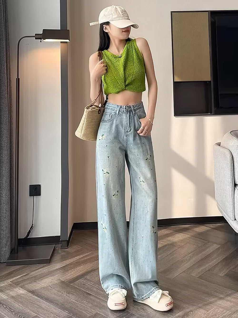 Mid-Rise Relaxed Fit Jeans