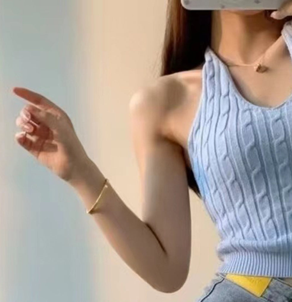 Solid Fitted Top