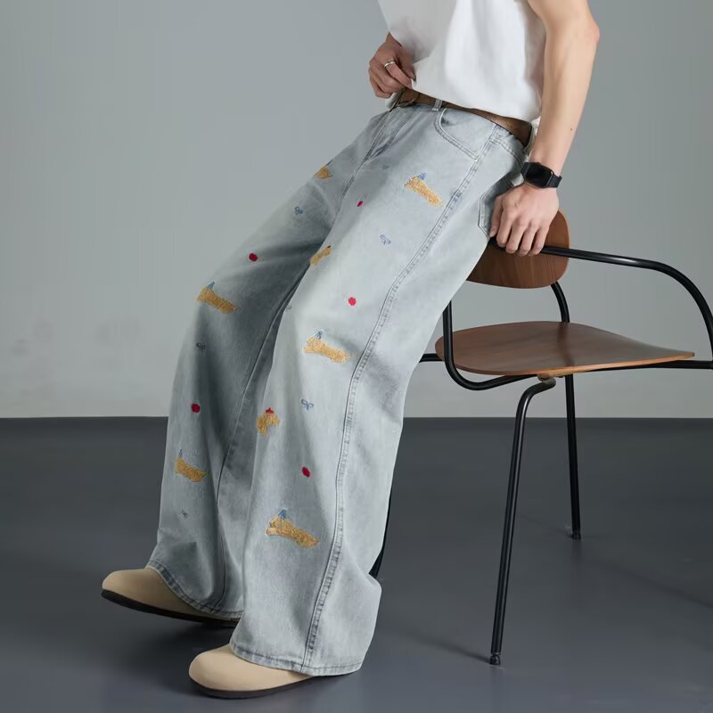 Women Regular Fit Mid-Rise Light Fade Embroidered Jeans