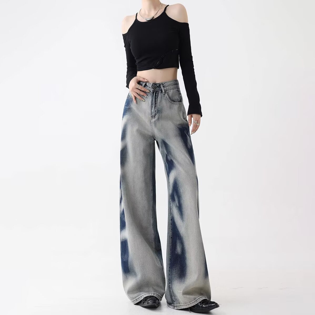 Women Regular Fit Mid-Rise Light Fade Jeans
