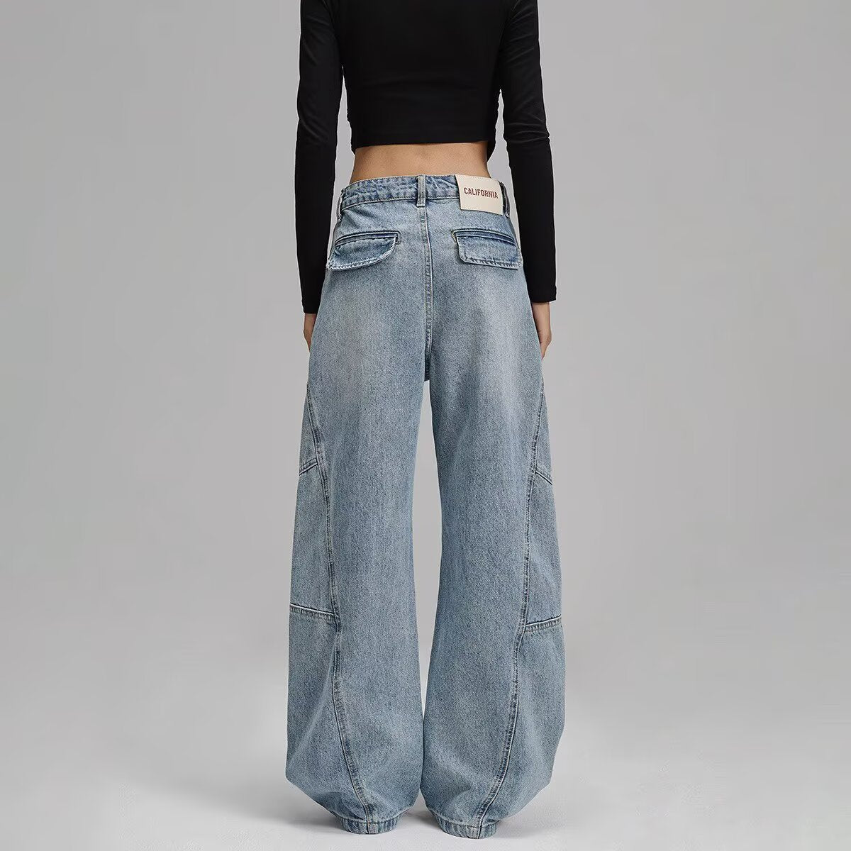 Women Wide Leg Mid-Rise Light Fade Jeans