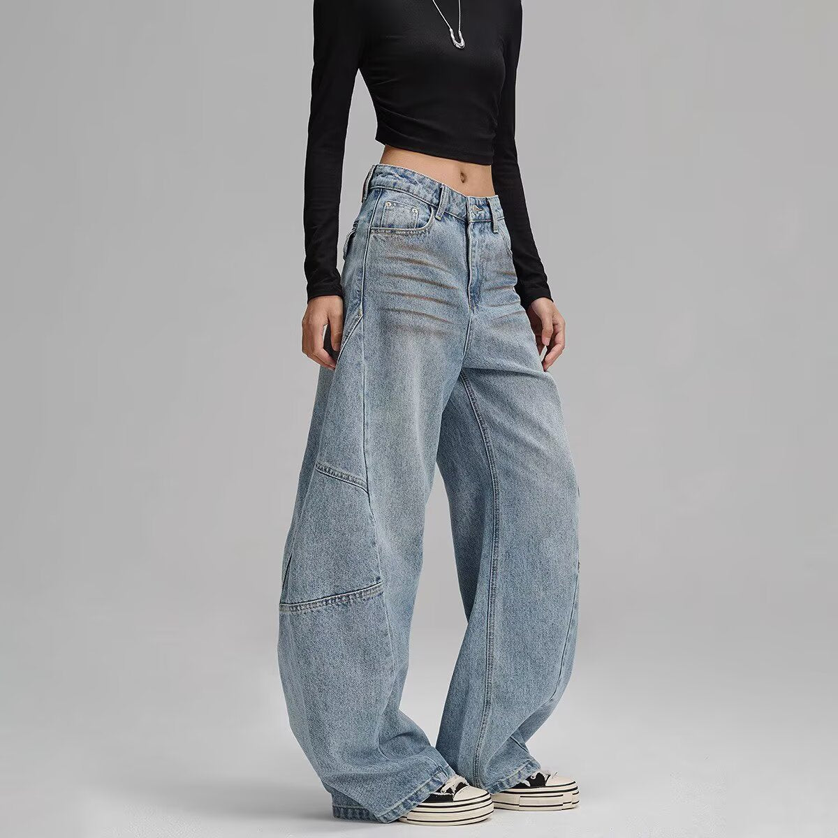Women Wide Leg Mid-Rise Light Fade Jeans