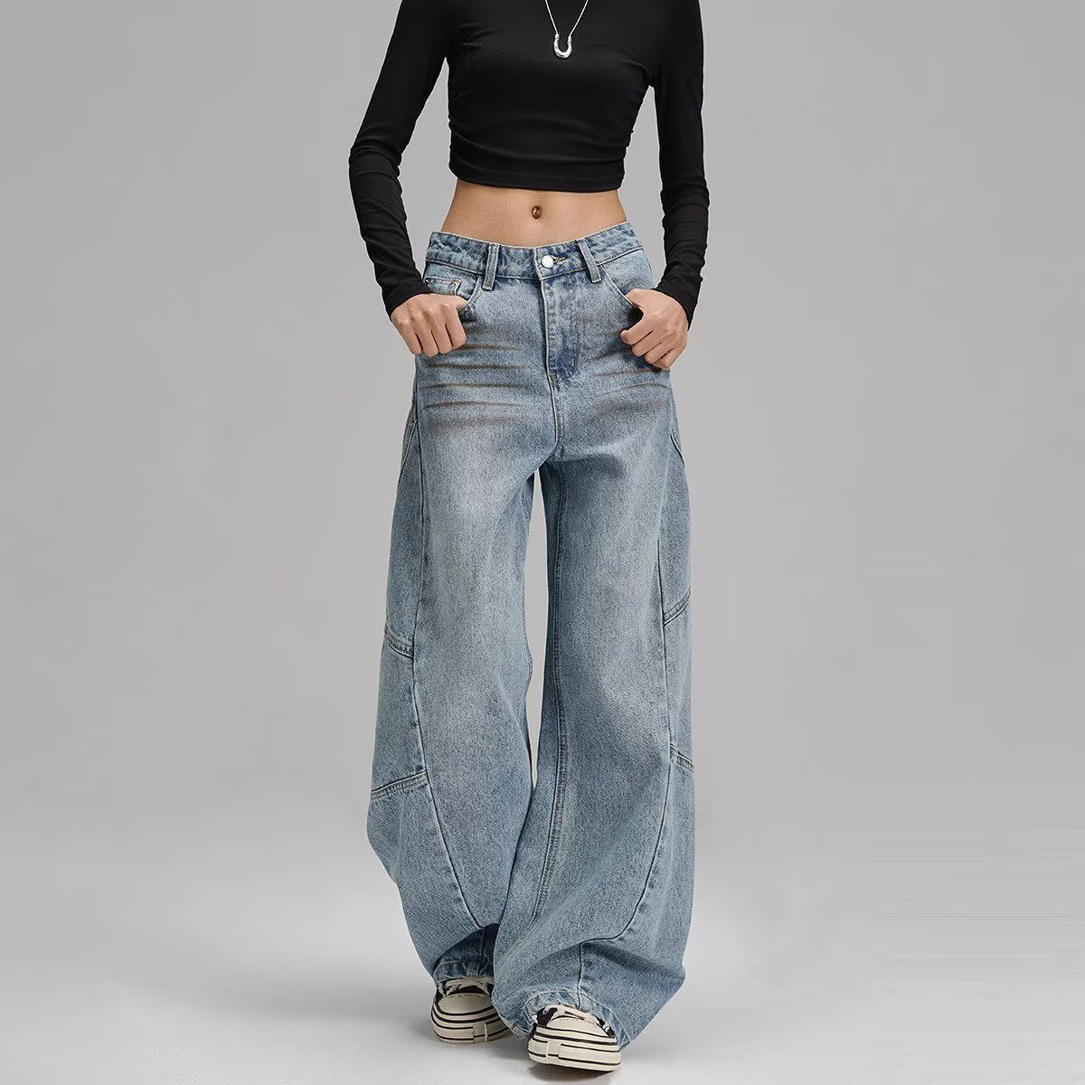 Women Wide Leg Mid-Rise Light Fade Jeans