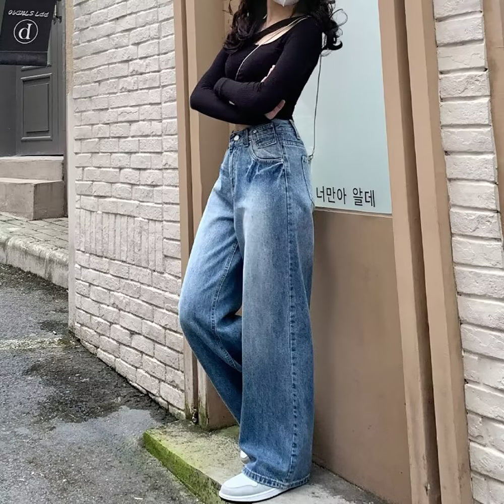 Women Straight Fit Light Fade Mid-Rise Jeans