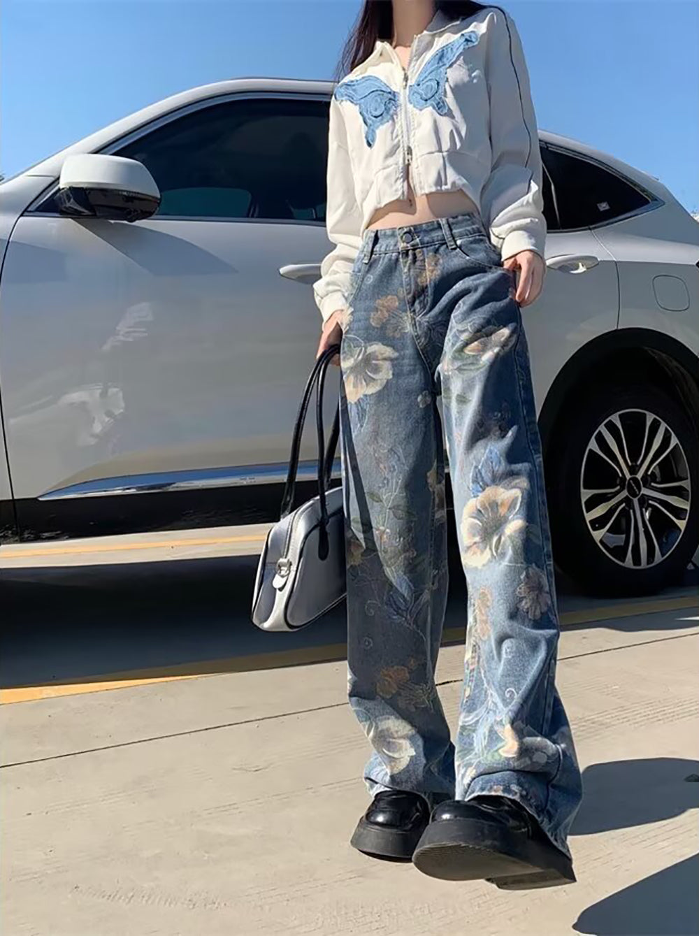 Mid-Rise Relaxed Fit Jeans