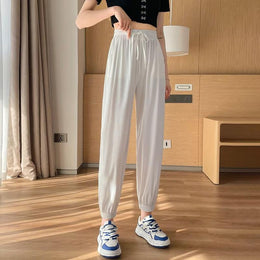 Women Relaxed Fit Solid Mid-Rise Knitted Flat-Front Joggers