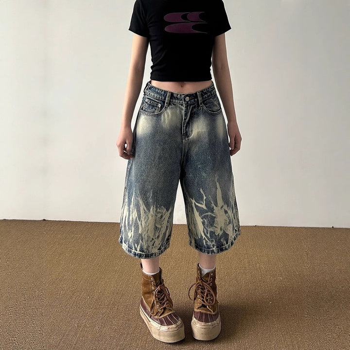 Women Loose Fit Low-Rise Shorts