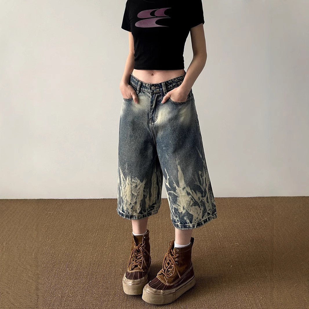 Women Loose Fit Low-Rise Shorts