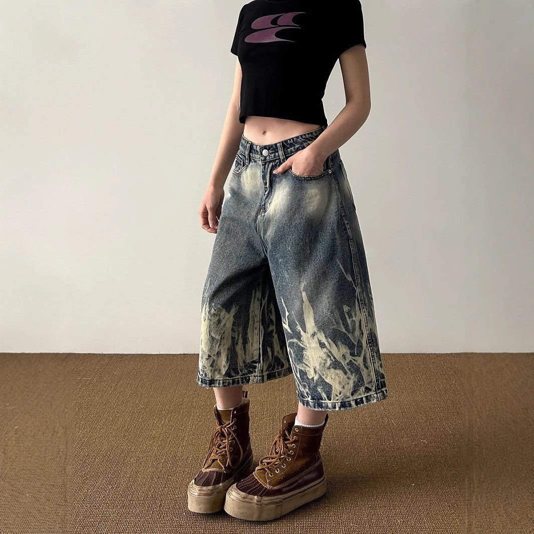 Women Loose Fit Low-Rise Shorts