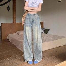 Women Relaxed Fit Light Fade Jeans