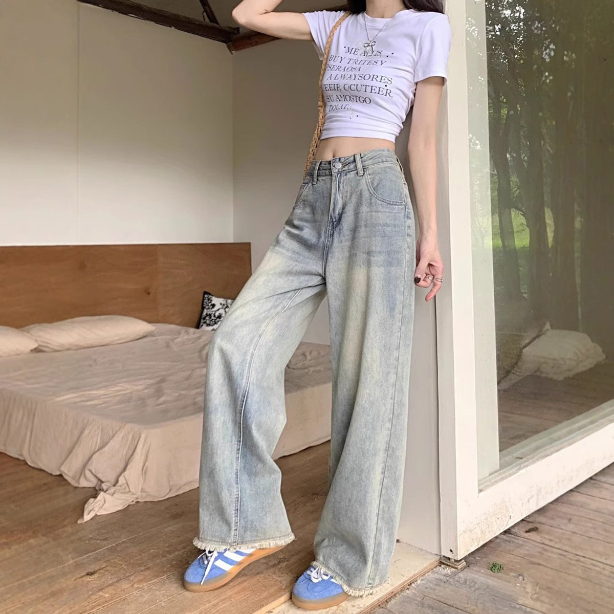 Women Relaxed Fit Light Fade Jeans