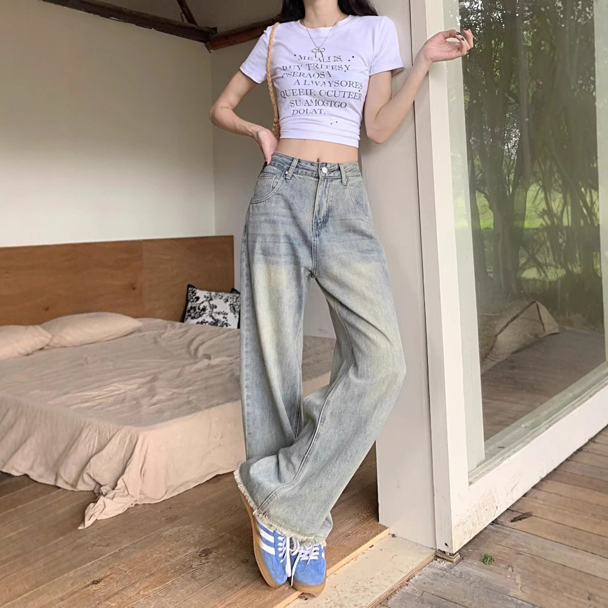 Women Relaxed Fit Light Fade Jeans