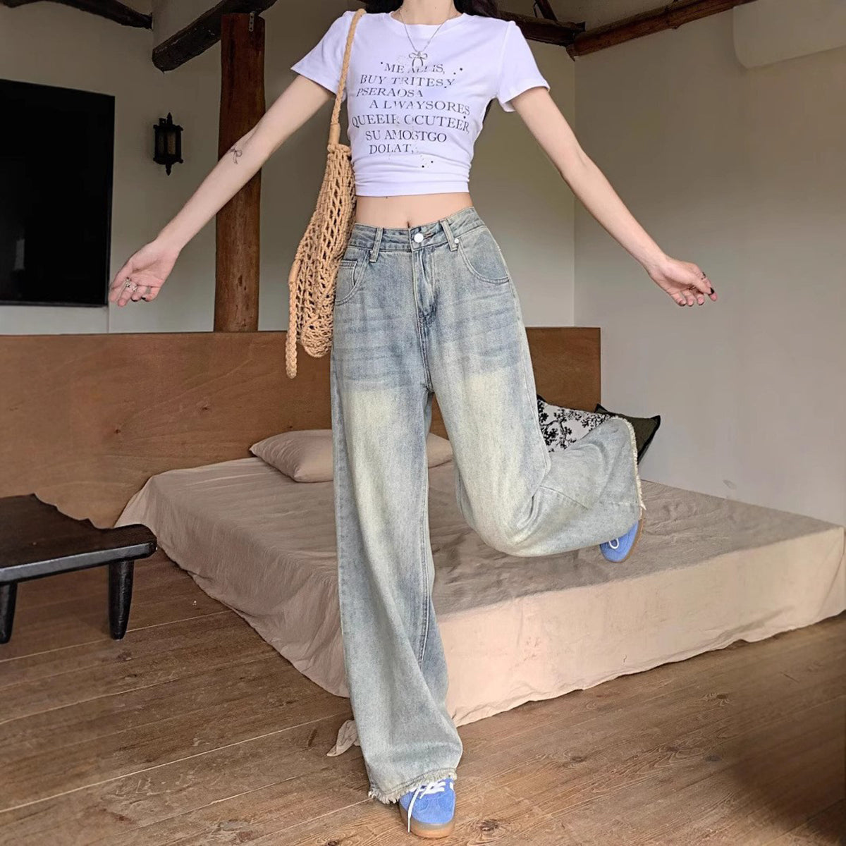 Women Relaxed Fit Light Fade Jeans