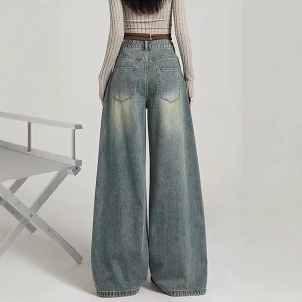 Women Relaxed Fit Mid-Rise Light Fade Jeans