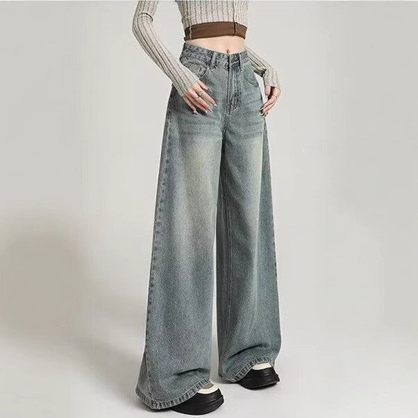 Women Relaxed Fit Mid-Rise Light Fade Jeans