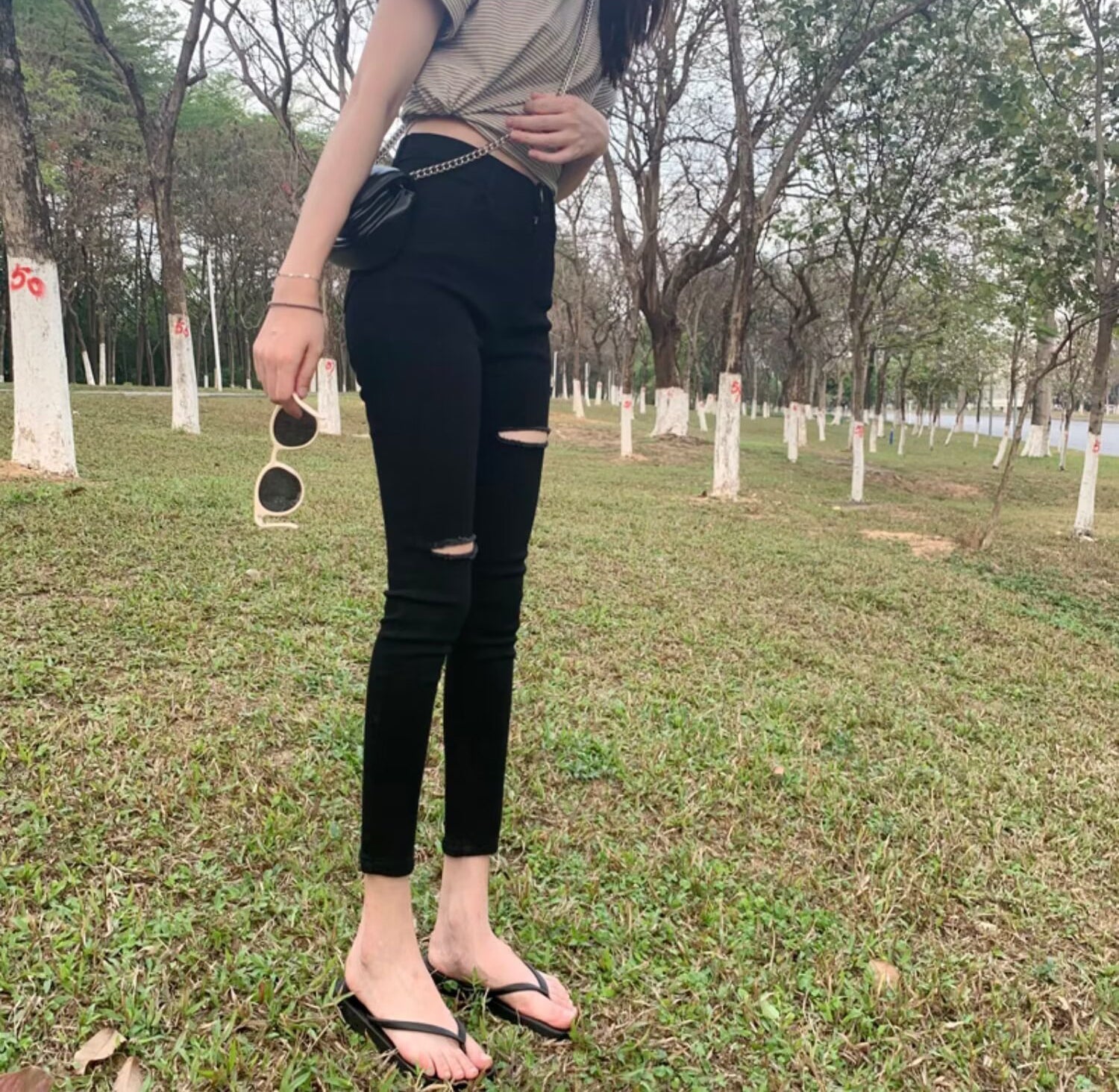 Mid-Rise Skinny Fit Jeans