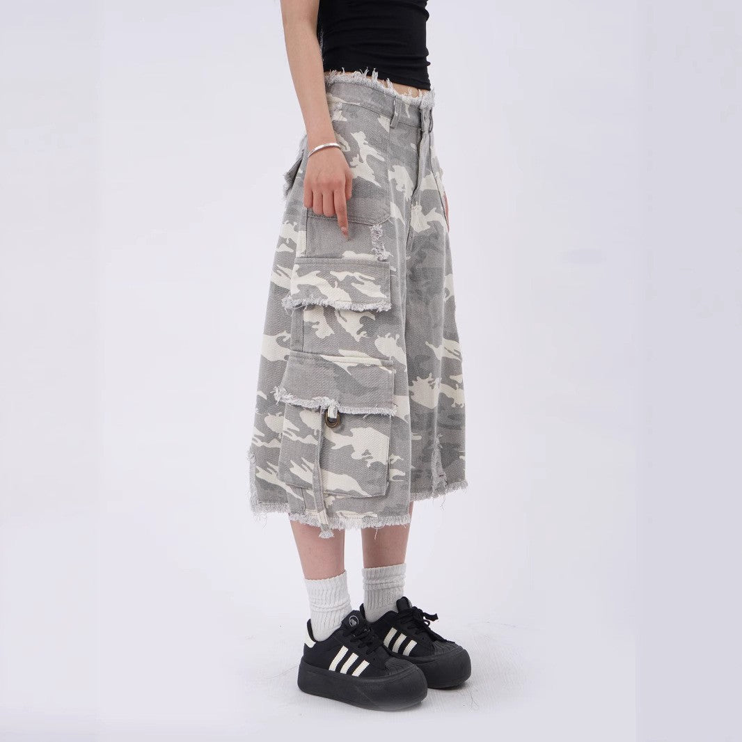 Women Baggy Mid-Rise Camouflage Printed Jorts Shorts