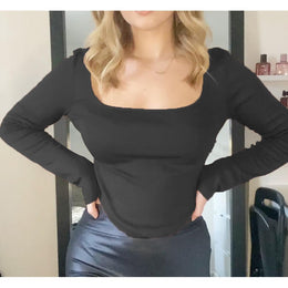 Women Solid Scoop Neck Top