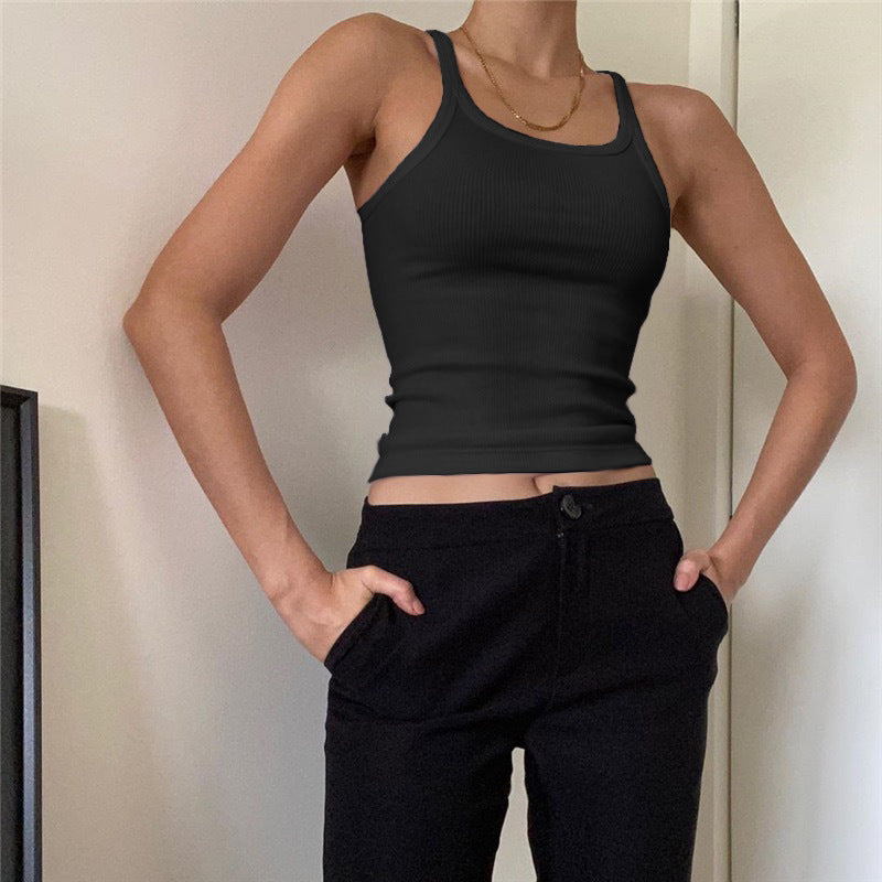 Women Solid Scoop Neck Crop Top