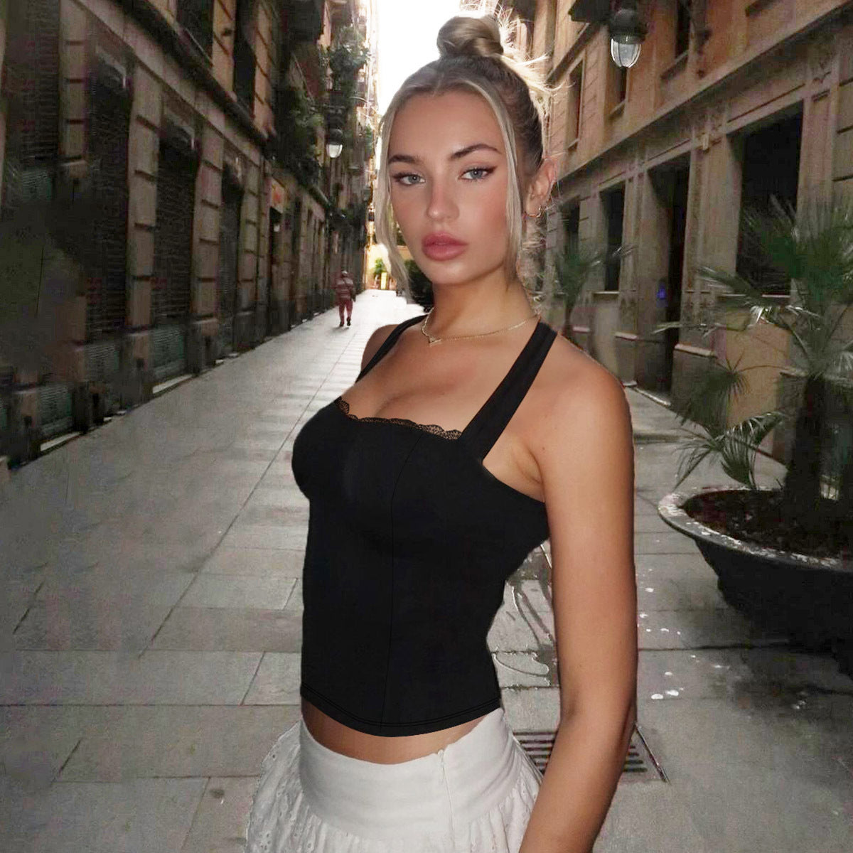Women Solid Halter Neck Tank Crop Top