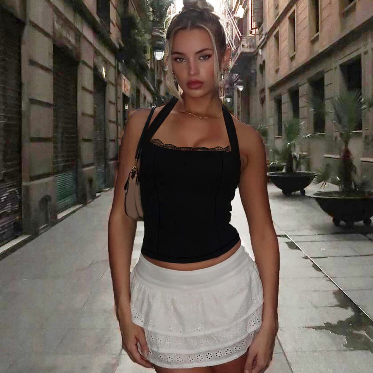 Women Solid Halter Neck Tank Crop Top