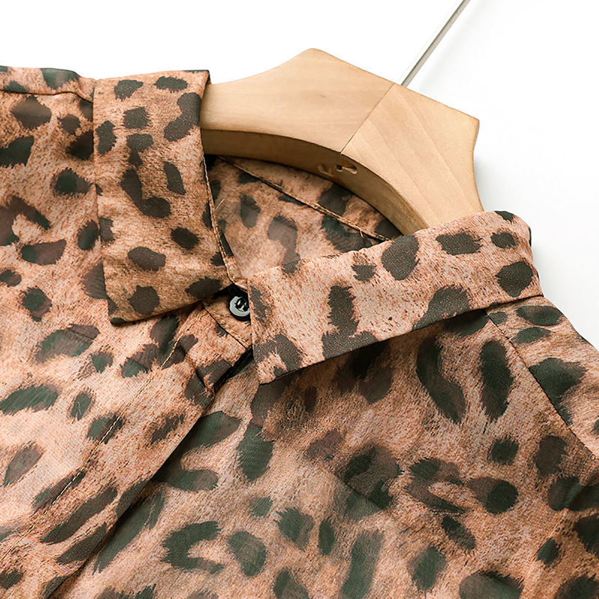 Women Spread Collar Animal Printed Casual Shirt
