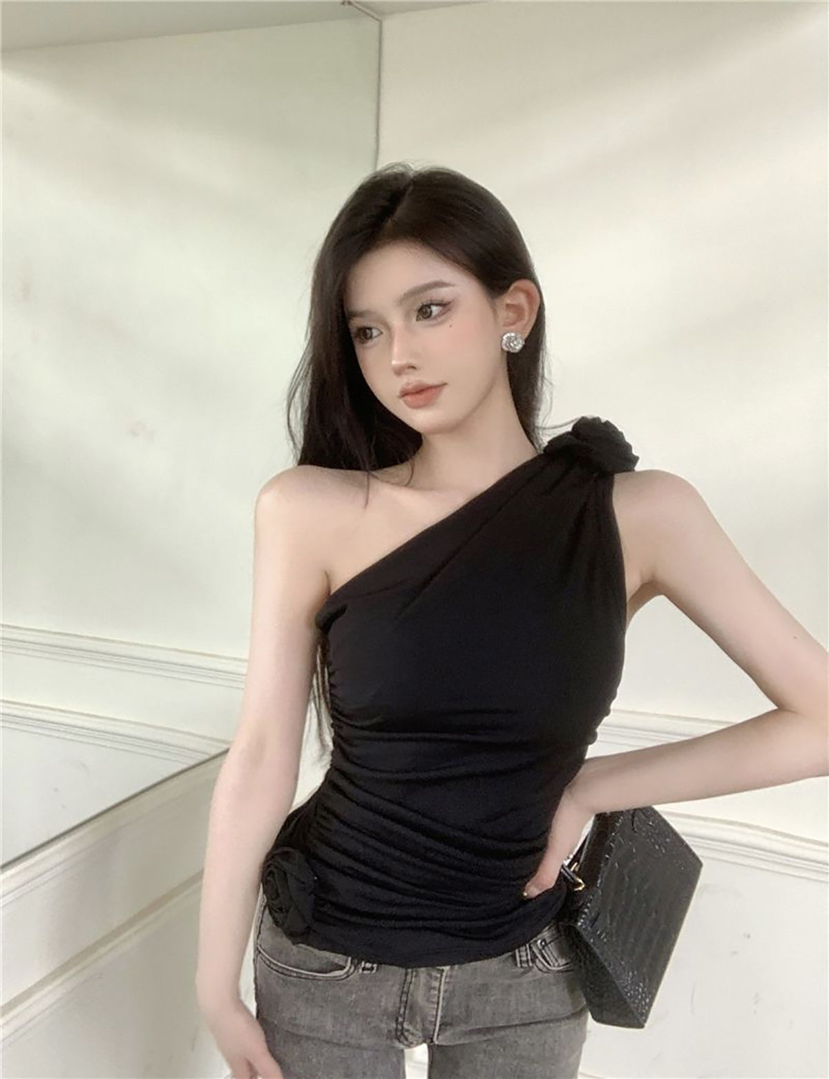 Women Solid One Shoulder Top