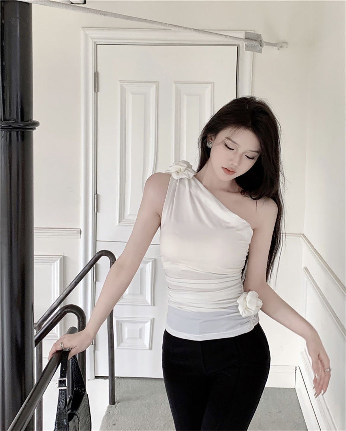 Women Solid One Shoulder Top