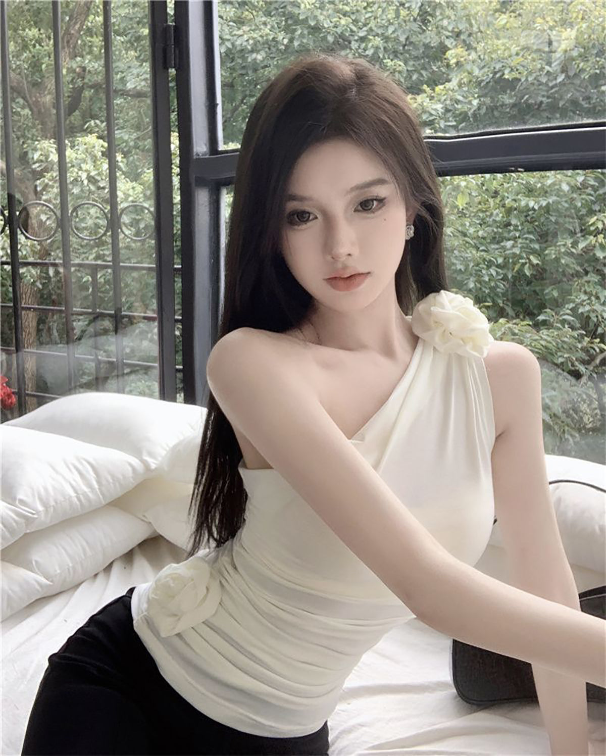 Women Solid One Shoulder Top