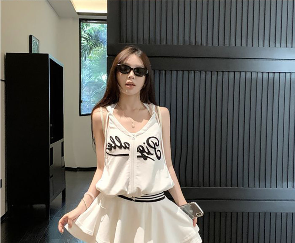 Women Printed V-Neck Crop Top