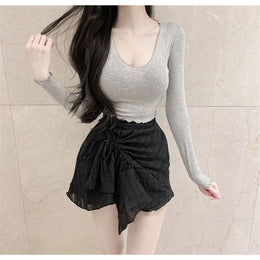 Women Extended Sleeves Fitted Crop Top