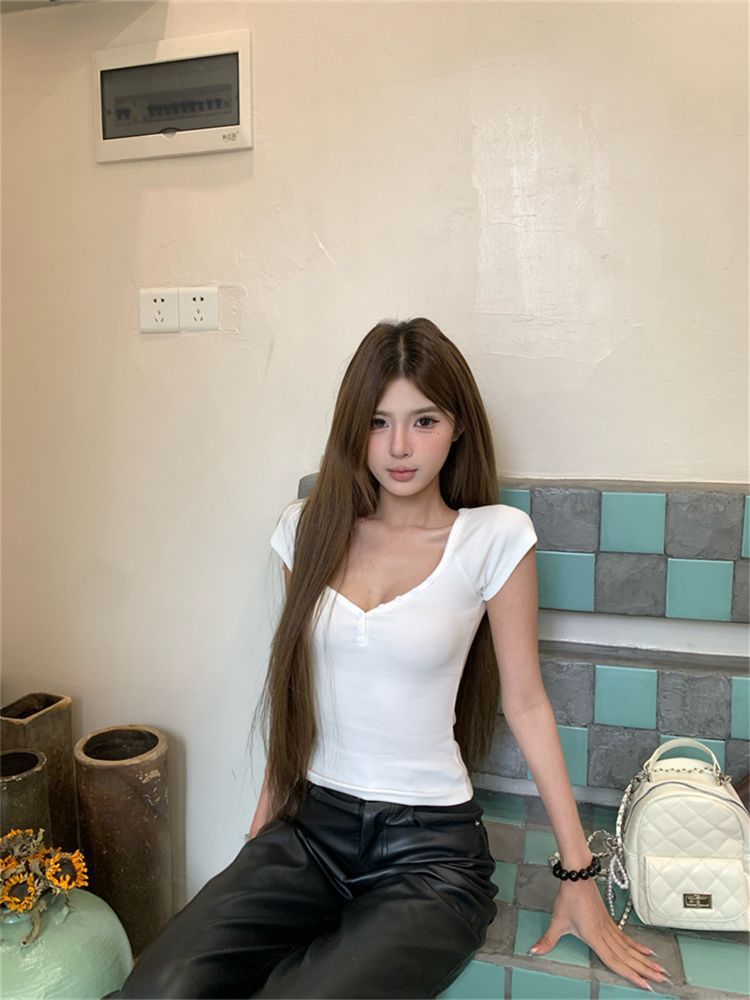 V-Neck Crop Top
