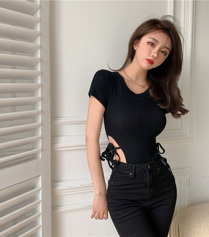 Women Round Neck Short Sleeves Fitted Top With Cut Out