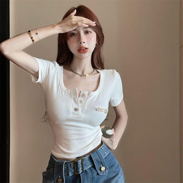 Women Scoop Neck Crop Top