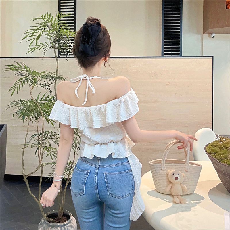 Women Solid Halter Neck Ruffles Peplum Top