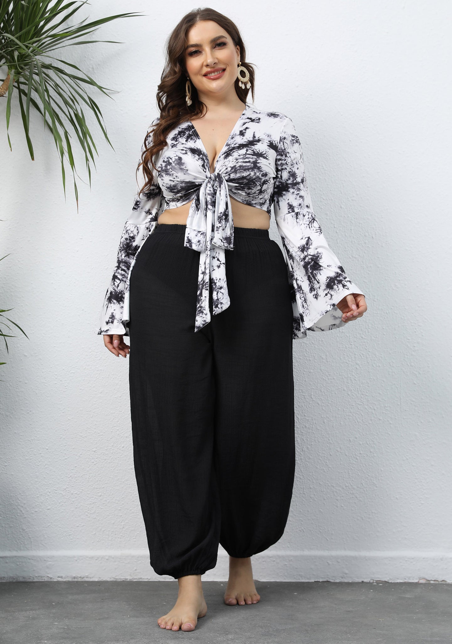 Women Loose Fit Easy Wash Pleated Trousers