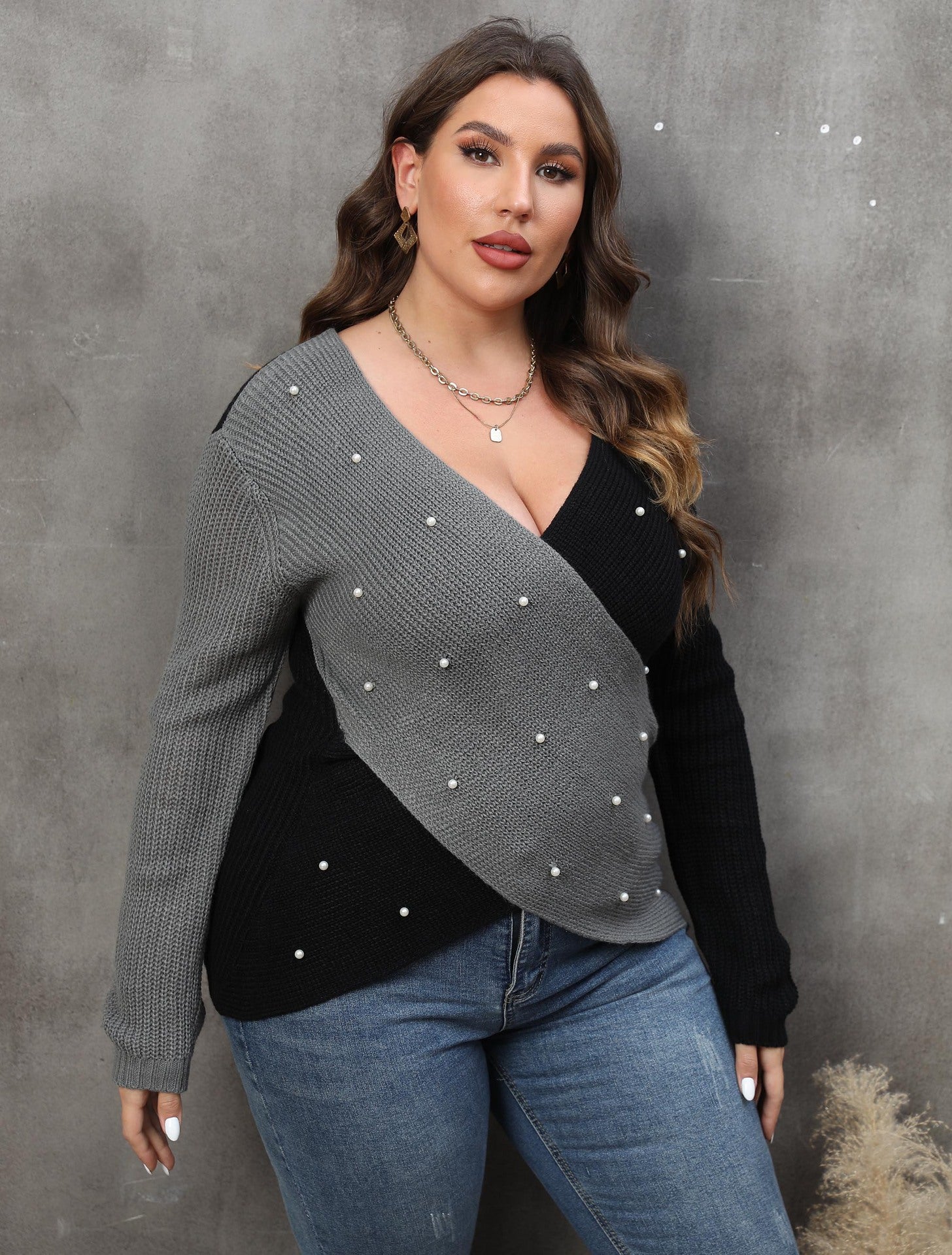 Women Plus Size Colourblocked Pullover with Embellished Detail